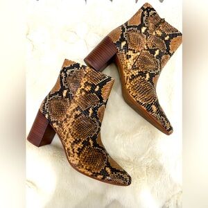 Madewell Faux Snakeskins Booties Size 9